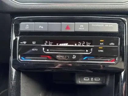 Photo 52 Volkswagen T-cross  1.5 TSI 150 Start/Stop DSG7