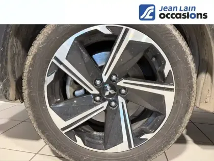 Photo 8 Mitsubishi Eclipse Cross  2.4 MIVEC PHEV Twin Motor 4WD