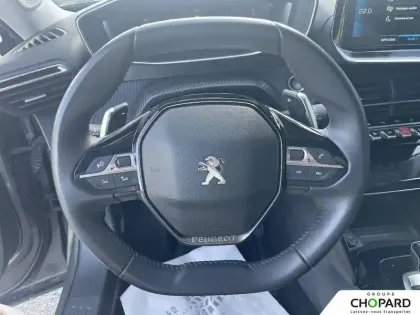 Photo 16 Peugeot 2008  PureTech 130 S&S EAT8