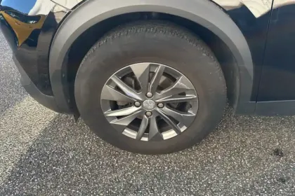 Photo 34 Peugeot 2008  PureTech 100 S&S BVM6