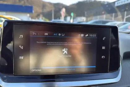 Photo 19 Peugeot 2008  PureTech 100 S&S BVM6