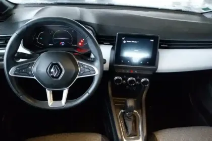 Photo 8 Renault Clio  E-Tech 140 - 21N