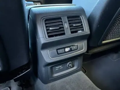 Photo 76 Audi Q5  Sportback 50 TFSIe 299 S tronic 7 Quattro