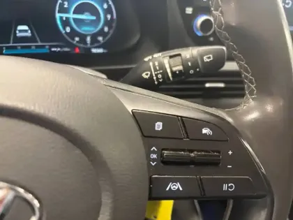 Photo 29 Hyundai Bayon  1.0 T-GDi 100 DCT-7 Hybrid 48V