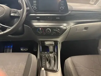 Photo 11 Hyundai Bayon  1.0 T-GDi 100 DCT-7 Hybrid 48V