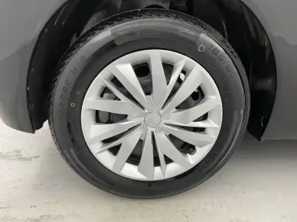 Photo 18 Peugeot 208  PureTech 75 S&S BVM5