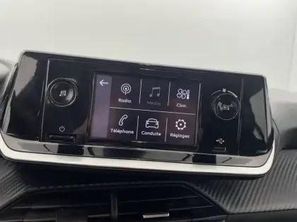 Photo 19 Peugeot 208  PureTech 75 S&S BVM5