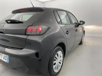 Photo 52 Peugeot 208  PureTech 75 S&S BVM5