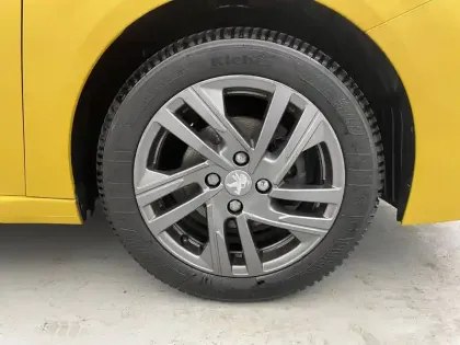 Photo 46 Peugeot 208  PureTech 75 S&S BVM5