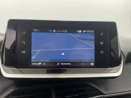 Photo 49 Peugeot 208  PureTech 75 S&S BVM5