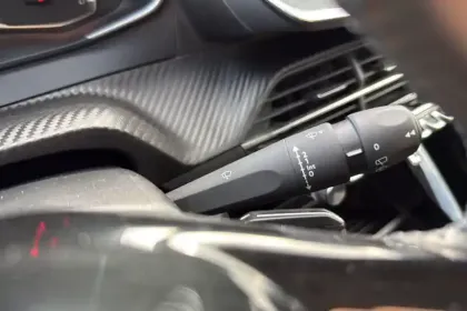 Photo 18 Peugeot 208  PureTech 75 S&S BVM5