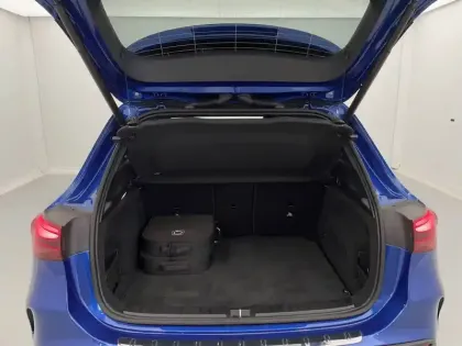 Photo 13 Mercedes GLA  250 e 8G-DCT