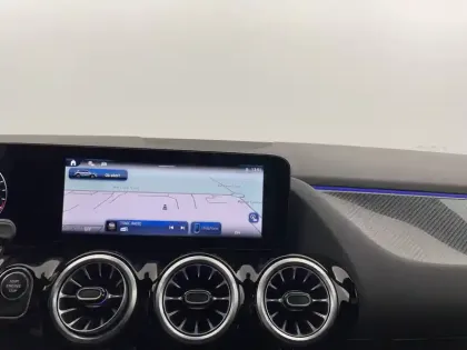 Photo 20 Mercedes GLA  250 e 8G-DCT