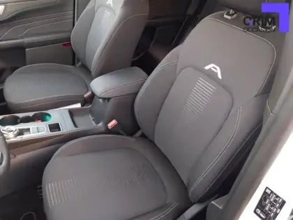 Photo 43 Ford Kuga  2.5 Duratec 180 ch FlexiFuel FHEV E85 Powershift