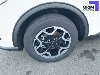 Photo 12 Ford Kuga  2.5 Duratec 180 ch FlexiFuel FHEV E85 Powershift