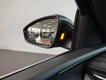 Photo 20 Audi Q5  e-hybrid 299 ch S tronic 7 Quattro