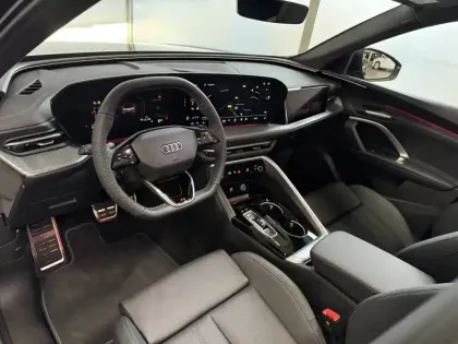 Photo 6 Audi Q5  e-hybrid 299 ch S tronic 7 Quattro