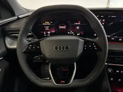 Photo 27 Audi Q5  e-hybrid 299 ch S tronic 7 Quattro