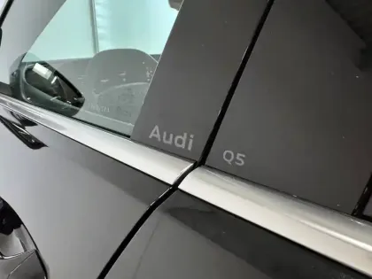 Photo 29 Audi Q5  e-hybrid 299 ch S tronic 7 Quattro