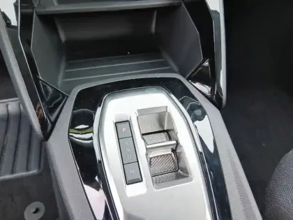 Photo 33 Peugeot 208  Hybrid 110 e-DCS6