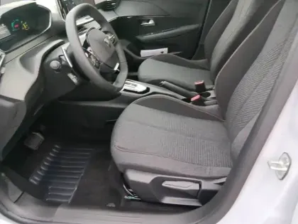 Photo 30 Peugeot 208  Hybrid 110 e-DCS6