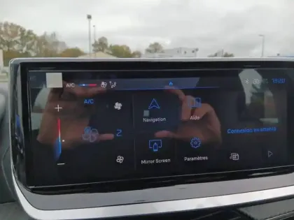 Photo 34 Peugeot 208  Hybrid 110 e-DCS6