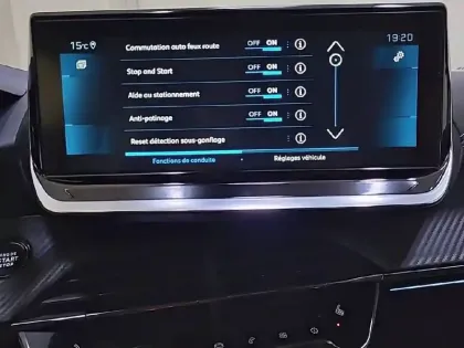 Photo 20 Peugeot 2008  PureTech 130 S&S EAT8