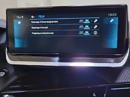 Photo 22 Peugeot 2008  PureTech 130 S&S EAT8