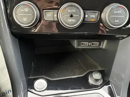 Photo 16 Volkswagen T-roc  1.5 TSI 150 EVO Start/Stop BVM6