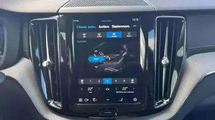 Photo 17 Volvo Xc60  B4 197 ch Geartronic 8