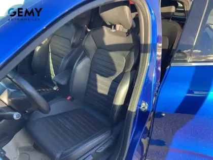 Photo 16 Renault Clio  E-Tech 140