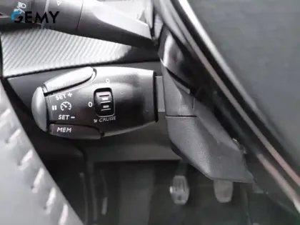 Photo 14 Peugeot 208  PureTech 100 S&S BVM6