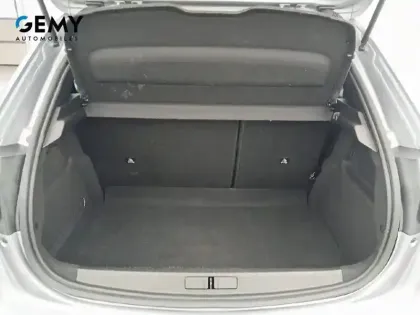 Photo 21 Peugeot 208  PureTech 100 S&S BVM6