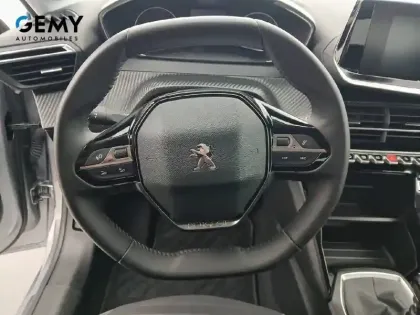 Photo 28 Peugeot 208  PureTech 100 S&S BVM6