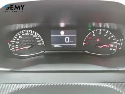 Photo 13 Peugeot 208  PureTech 100 S&S BVM6