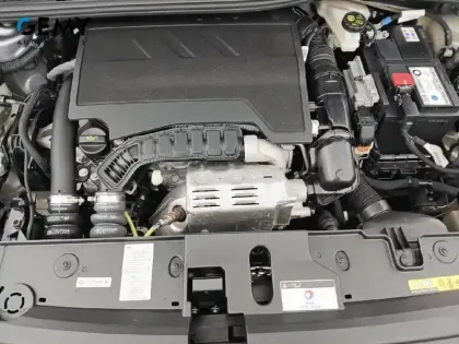 Photo 27 Peugeot 208  PureTech 100 S&S BVM6