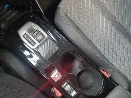 Photo 15 Peugeot 2008  Hybrid 145 e-DCS6