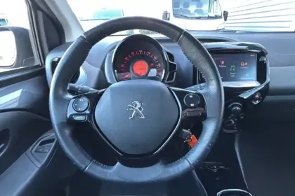 Photo 12 Peugeot 108  VTi 72ch S&S BVM5