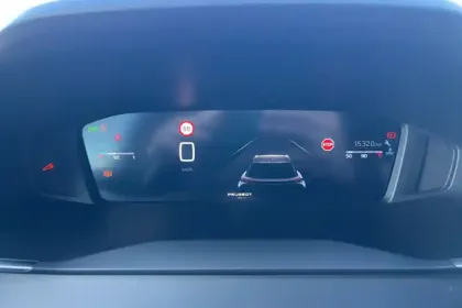 Photo 18 Peugeot 2008  PureTech 100 S&S BVM6