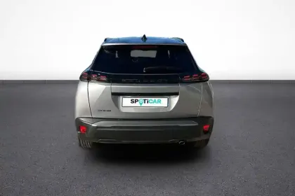 Photo 32 Peugeot 2008  PureTech 100 S&S BVM6