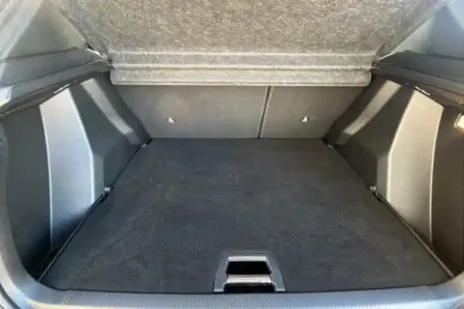 Photo 12 Peugeot 2008  PureTech 100 S&S BVM6