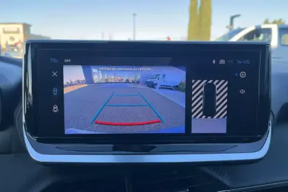 Photo 76 Peugeot 2008  PureTech 100 S&S BVM6