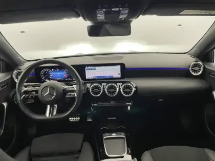 Photo 31 Mercedes Classe A  180 7G-DCT