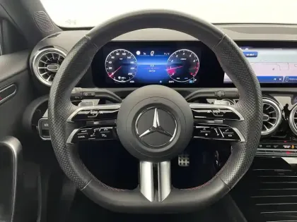 Photo 22 Mercedes Classe A  180 7G-DCT