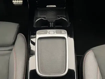 Photo 25 Mercedes Classe A  180 7G-DCT