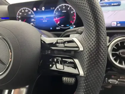 Photo 23 Mercedes Classe A  180 7G-DCT