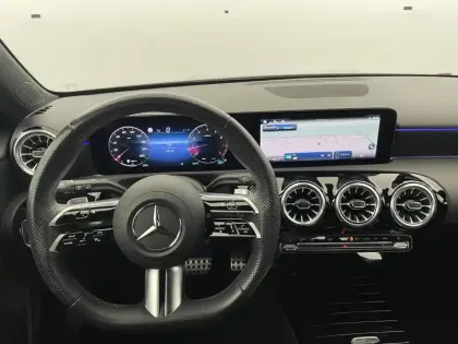 Photo 21 Mercedes Classe A  180 7G-DCT