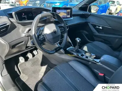 Photo 84 Peugeot 208  PureTech 100 S&S BVM6