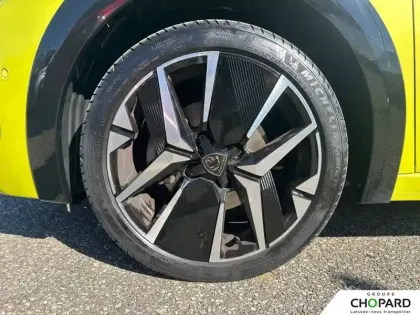 Photo 24 Peugeot 208  PureTech 100 S&S BVM6