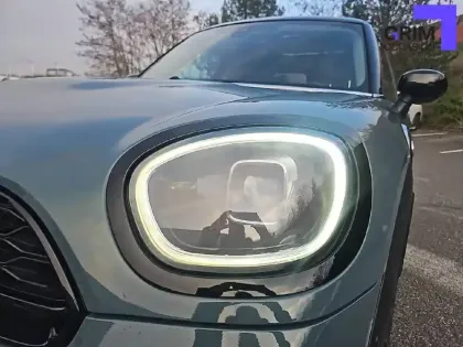 Photo 16 Mini Mini Countryman 125 - 95 ch ALL4 BVA6